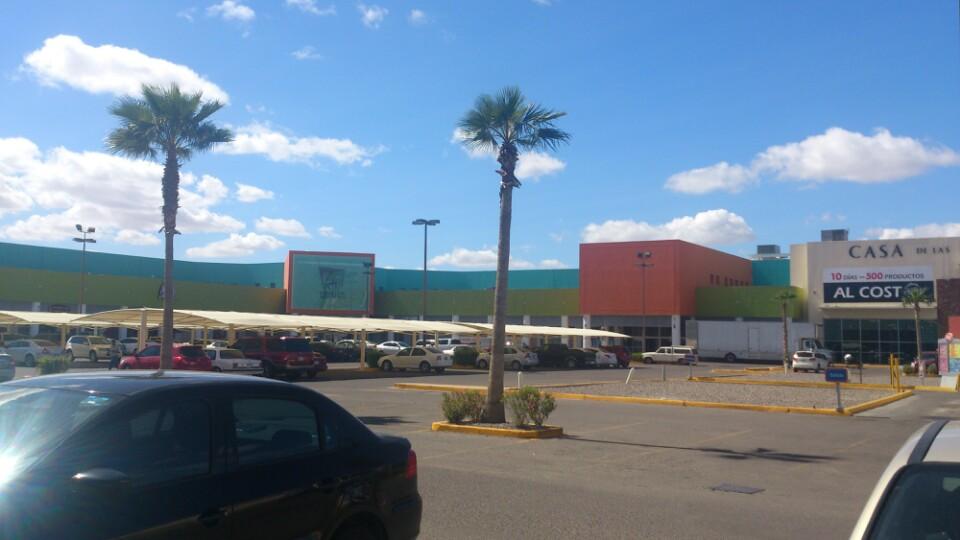 Local en centro comercial, En Renta, Av Cultura 81, ID  1146, Proyecto Río, Hermosillo, Sonora, Mexico, 83280,